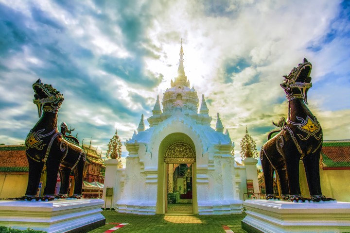 ที่เที่ยวลำพูน